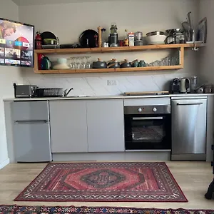  Apartment Good Vibes
