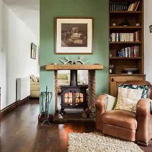  Holiday home The Willows